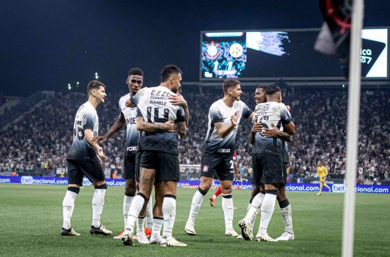 Corinthians recebe hoje o Racing pela Sul-Americana em Itaquera
