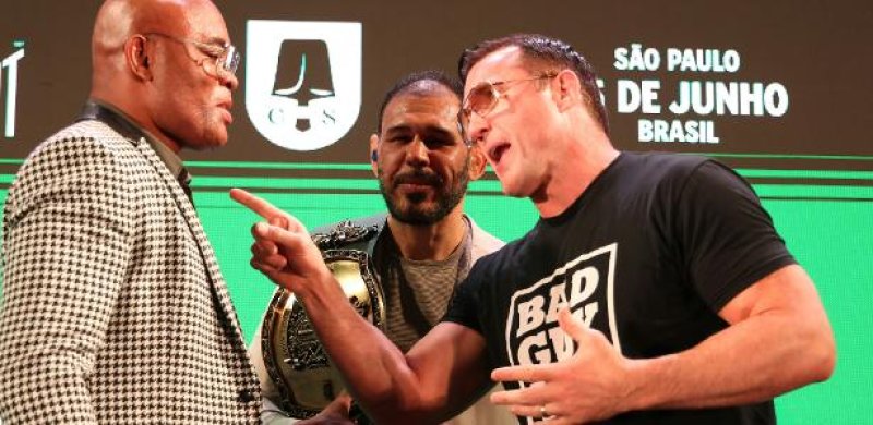 Sonnen coloca Anderson Silva no top 3 da história do MMA