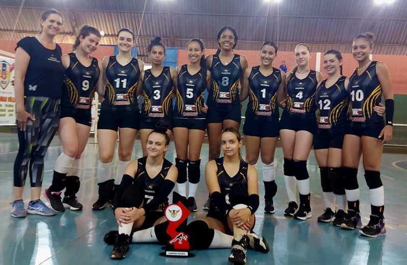 Equipes de vôlei infantil e juvenil disputam jogos da Liga Amar-Vôlei