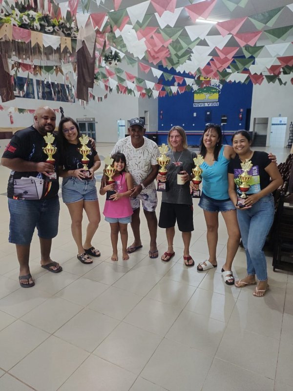 Tiozinho e Cavera vencem torneio de truco