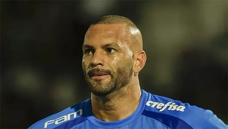 Goleiro do Palmeiras acredita na força da torcida para vitória contra Atlético-MG