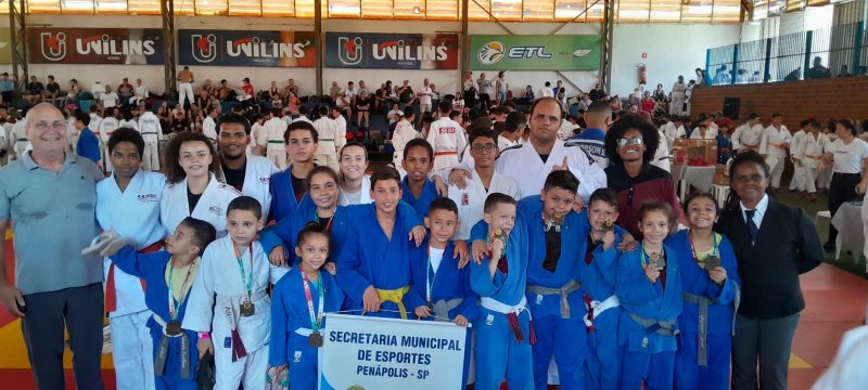 Judocas de Penápolis disputam torneio na cidade de Lins