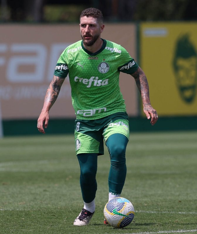 Santos insiste por Zé Rafael, mas ainda não convence o jogador