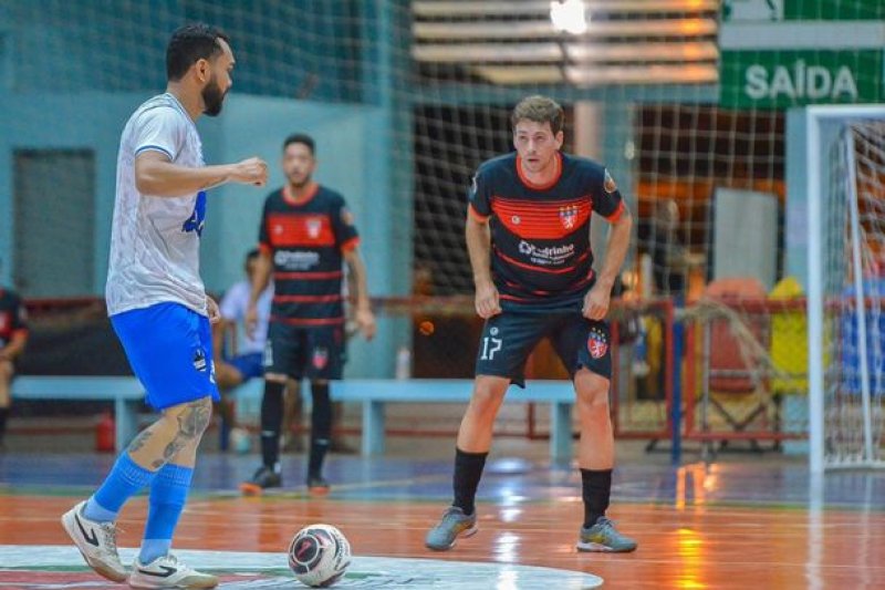 Everest Futsal reabilita-se no Torneio dos Cobras