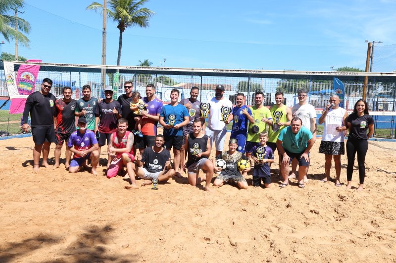 Torneio de Futevôlei reúne 14 duplas no Lago