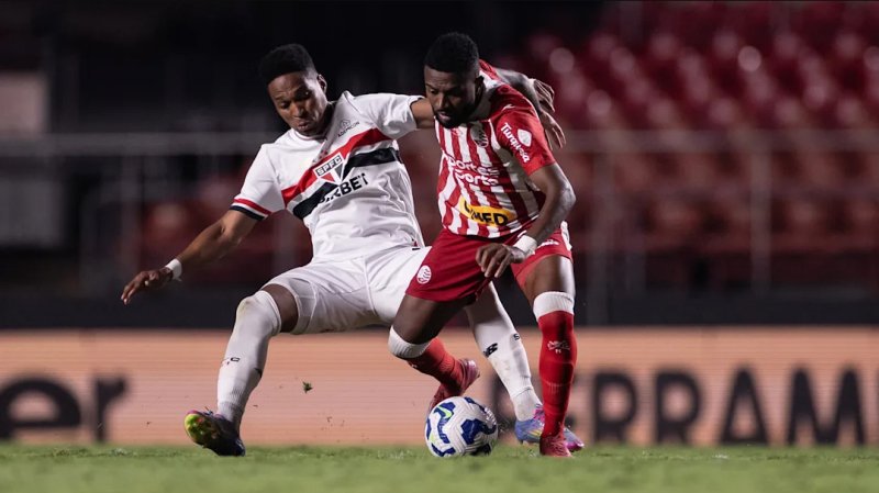 São Paulo decide hoje vaga na Copa do Brasil