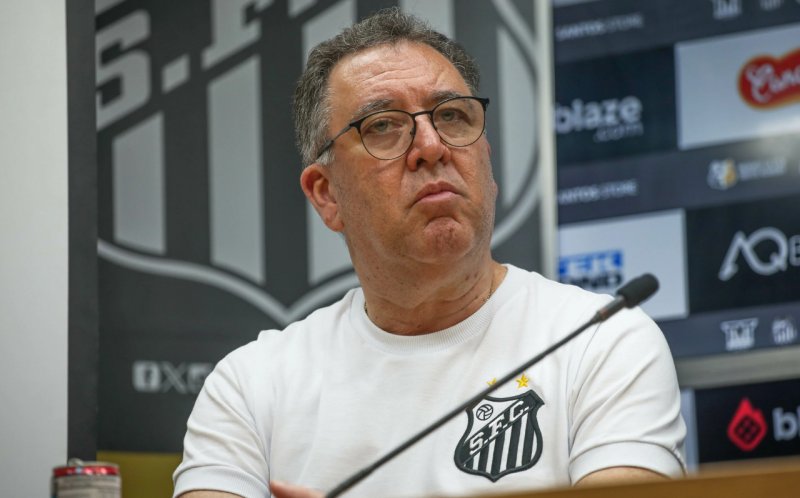 Teixeira vê renovação com Neymar próxima e descarta venda