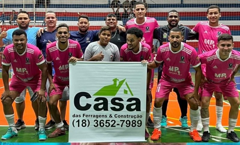 Amigos do Hajjar/PlisAço e Higor Motos são semifinalistas do Férias de Futsal