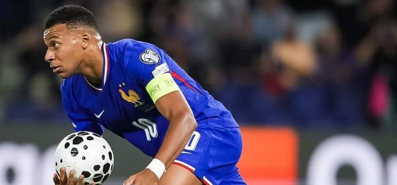 Mbappé se diz enojado com futebol: 