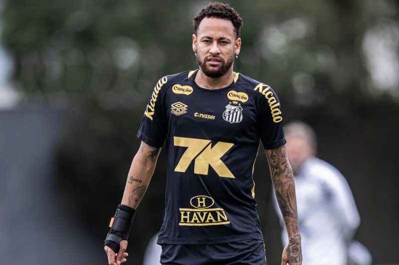 Santos e São Paulo disputam clássico na Vila