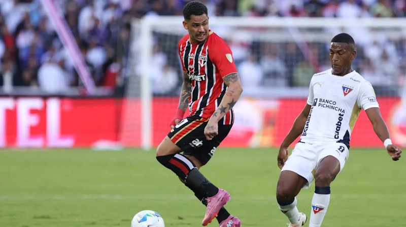 São Paulo e LDU decidem vaga no Morumbis