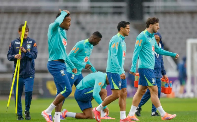 Seleção Brasileira faz primeiro treino visando amistosos