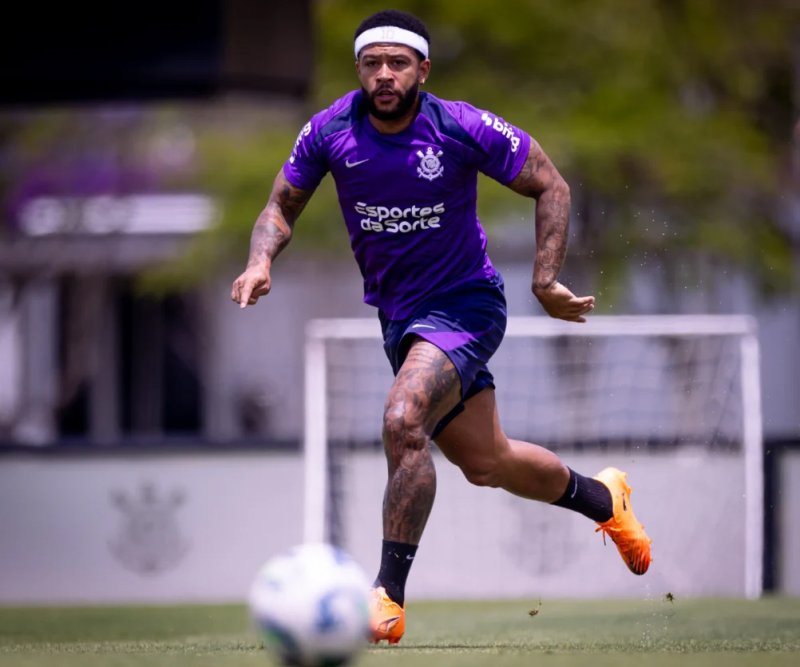 Memphis completa três meses sem marcar pelo Corinthians