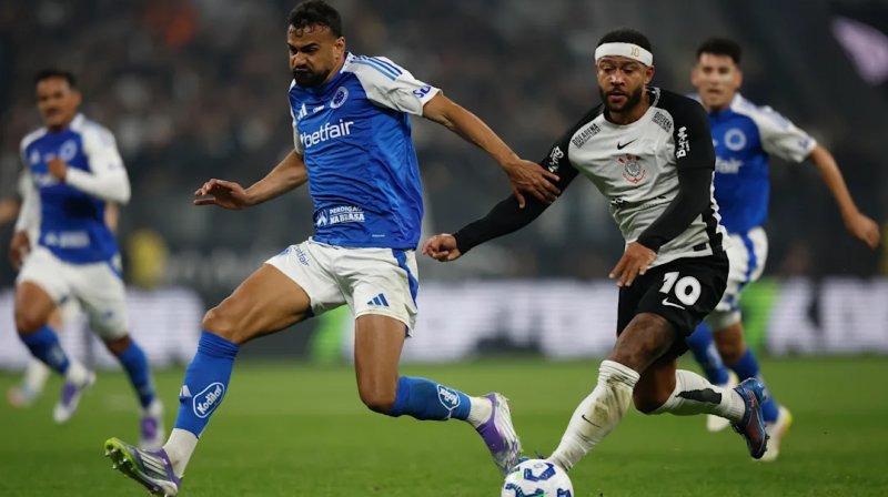 Cruzeiro e Corinthians se enfrentam no Mineirão