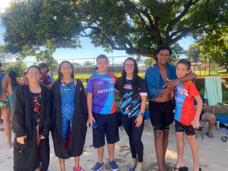 Atletas de Penápolis fazem bonito no 3º Pró-Natação