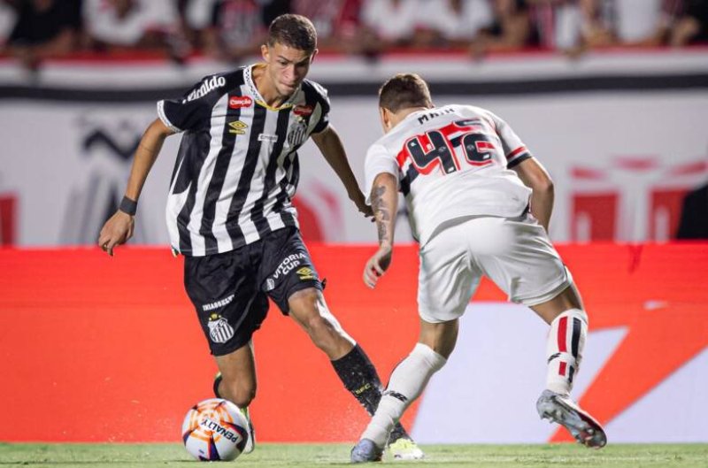 Santos e São Paulo disputam clássico na Vila Belmiro