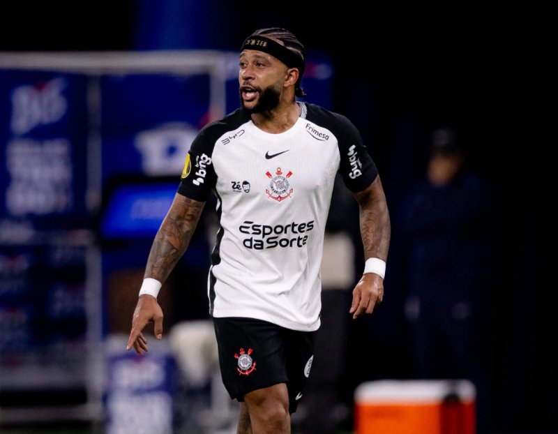 Memphis assume responsabilidade por pênalti perdido