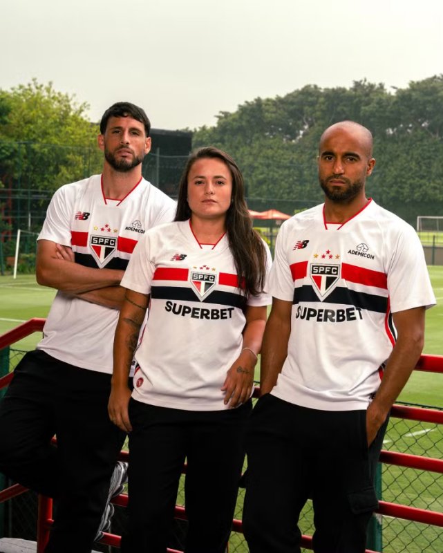 São Paulo lança nova camisa para a temporada 2026 após polêmica com conselheiros