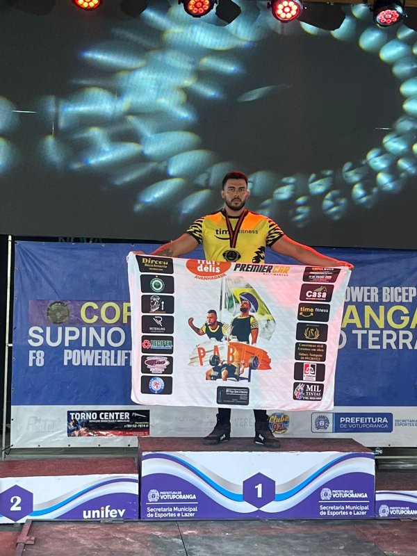 Pablo conquista medalhas na Copa de Powerlifting