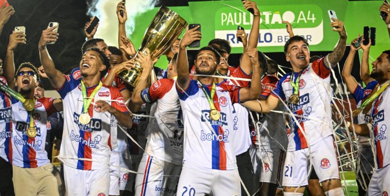 Penapolense esta na A3 e coloca terceira estrela na camisa