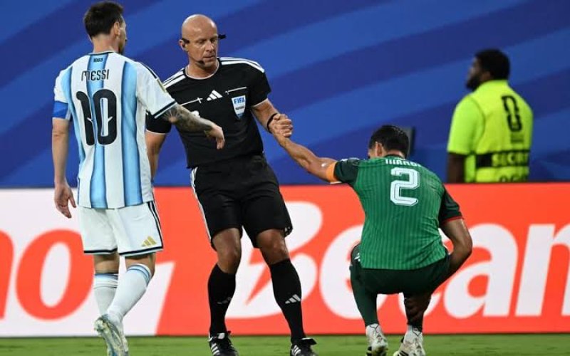 Argélia apresenta queixa à Fifa após polêmica com Messi