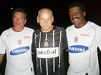 Zé Maria conhece CT do Corinthians