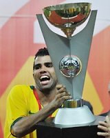 Volante do Inter é convocado para substituir Josué