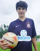 Fã de Ronaldo, Léo é uma das promessas do CT de Penápolis