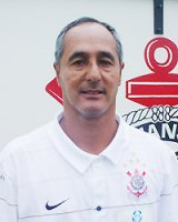 Vitor Hugo aceita convite e vai para o Corinthians