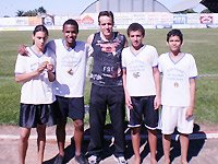 EE Joana Helena se destaca no atletismo