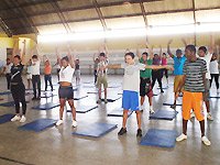 Professora realiza atividades com adolescentes do CRAS