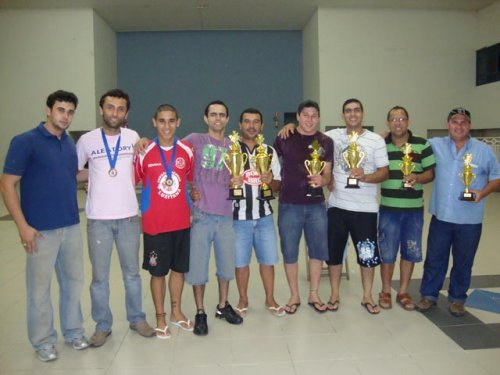 Renan e Joel vencem truco 