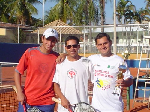 Tenistas do Clube Penapolense destacam-se na região