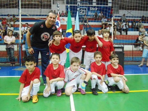 Futsal Ferinhas começa com 10 gols