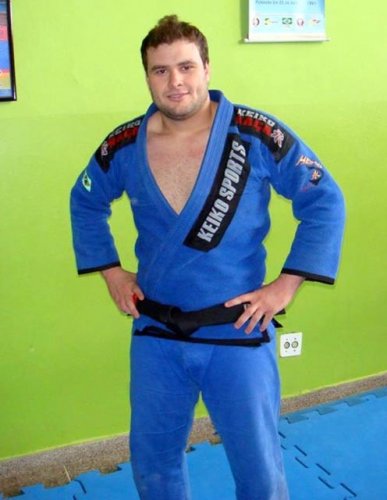 Penapolense recebe faixa preta no jiu-jtisu
