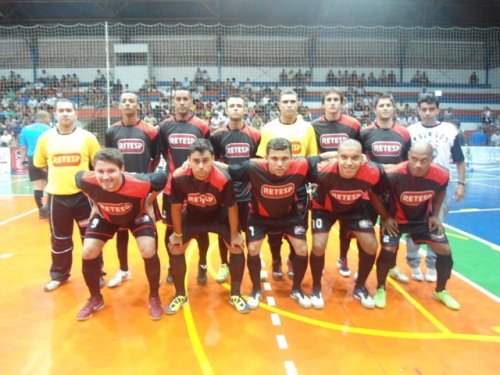 Retesp fecha primeira fase com goleada