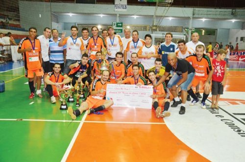 Faltando 5 segundos para o final, Depósito Valadão conquista título