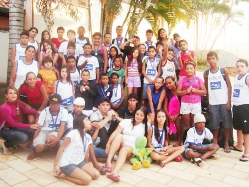 Natação participa de competição em Pirajuí