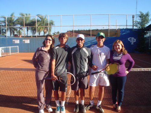 Tenistas do CP participam de torneio em Araçatuba
