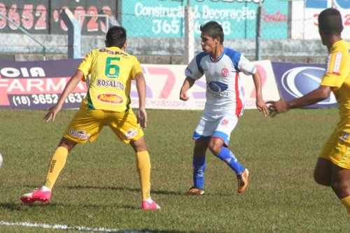 Sub-20 joga em Lins esta tarde