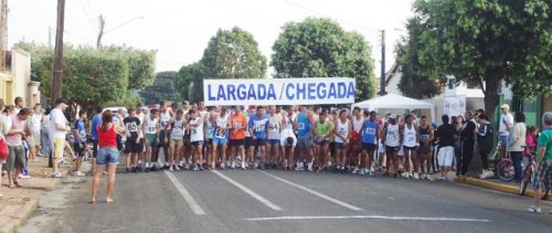 3ª Corrida Rústica Caxias reúne 100 participantes