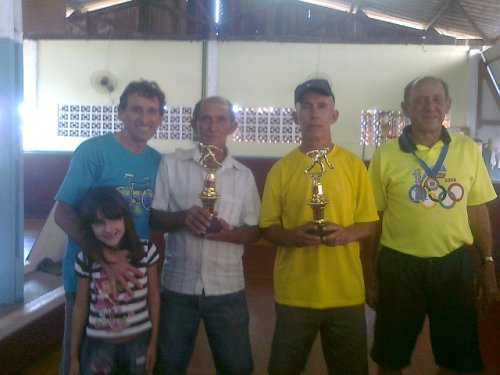 Oito duplas participam de Torneio de Bocha