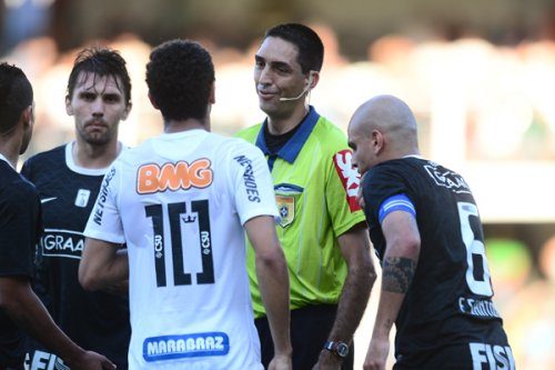 Chefe da arbitragem afirma que Flávio Guerra não está afastado
