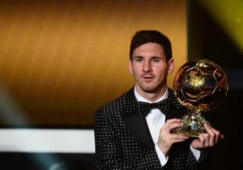 Messi confirma favoritismo e leva o tetra inédito da Bola de Ouro