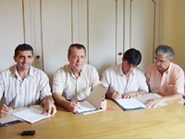 Municípios assinam convênio com o Programa Ler e Escrever