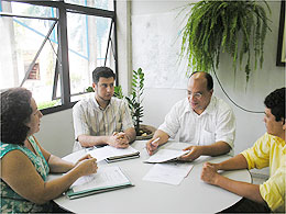 Prefeitura prorroga contrato do PSF