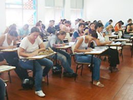 Mais de 500 fazem prova para agente de saneamento