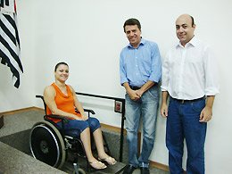 Acessibilidade: Câmara Municipal apresenta plataforma para cadeirantes