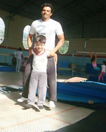 Aulas de Ginástica Artística atraem alunos da Emei “Francisco Conte”
