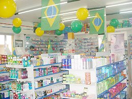 FUTEBOL: Verde-e-amarelo vira moda com a Copa do Mundo